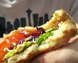 Foto langkah ke 5 dari resep Toast Bread Salad with Balsamic and Mayonaise sauce.