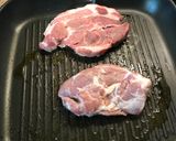 A picture of step 1 of Pineapple pork shoulder steak.