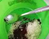Foto langkah ke 2 dari resep Dalgona coffee tanpa mixer.