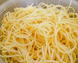 Hình bước làm 1 của món Mì Ý- Spaghetti bay lơ lửng 🍝