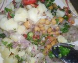 A picture of step 3 of Aloo chana chat.