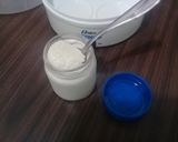 Foto del paso 5 de la receta: Yogur de leches (Máquina Yogurtera)
