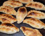 Foto del paso 14 de la receta: Empanadas de bola de lomo (cortada a cuchillo) al horno