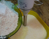 Foto del paso 2 de la receta: Bizcocho de caqui y chocolate