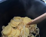 Foto del paso 3 de la receta: Guisado con confit de pato y especias Sabor Cookpad