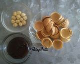 A picture of step 1 of Ferrero Snow Balls.