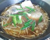 รูปขั้นตอนการทำที่ 5 ของ ต้มส้มปลากระบอก