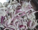 कुरकुरीत कांदा भजी (Kanda Bhajji Recipe In Marathi) रेसिपी स्टेप 1 फोटो