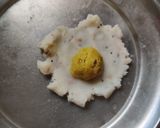 A picture of step 3 of Stuff rice dumplings.