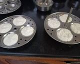A picture of step 2 of Rava idli and groundnut chutney.