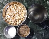 धनिया मिर्च की चटनी (dhaniya mirch ki chutney recipe in Hindi) रेसिपी चरण 2 फोटो