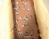 Foto langkah ke 6 dari resep Double Chocolate Banana Cake.