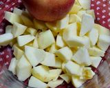 A picture of step 1 of Microwave Apple sauce. So simple.