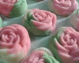 Foto langkah ke 4 dari resep Bolu kukus mawar lembut.