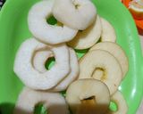 Foto langkah ke 1 dari resep Pear and Apple Fritters.