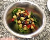 Foto del paso 3 de la receta: Ensalada con vinagreta y queso cabra