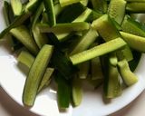 صورة لخطوة 1 من وصفة مخلل الخيار🥒 سريع 🤩