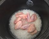 Foto langkah ke 2 dari resep Bubur Ayam Masak Ricecooker.