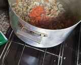 Foto del paso 4 de la receta: Empanada de carne cortada a 🔪 cuchillo