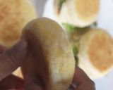 Foto langkah ke 7 dari resep English Muffin - No oven, less egg. Vegetarian friendly.