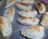 Foto del paso 5 de la receta: Empanadas Criollas (de carne sin cebolla)