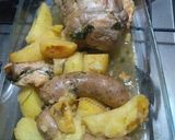 Foto del paso 4 de la receta: Bondiolita de chancho con chori papas a la bolsa de ajo, cebolla