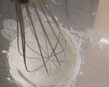 Foto del paso 2 de la receta: Mousse de queso y ajo a las finas hierbas