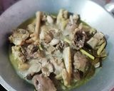 Foto langkah ke 2 dari resep 745.Opor Kuning Ayam Kampung (Bumbu Dasar Kuning).