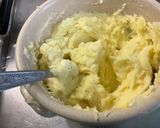 Une image de l'étape 6 de Purée de pommes de terre à l'ail et à la crème.