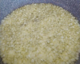 Foto del paso 2 de la receta: Longanizas de pollo en salsa