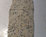 Foto langkah ke 2 dari resep Stick Bawang Wijen Hitam.