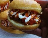 Gambar langkah 9 resipi Burger Kebab Daging.