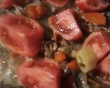 Foto del paso 3 de la receta: Guiso de marisco salteado