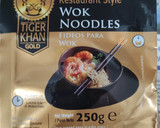Foto del paso 4 de la receta: Noodless al wok con pollo y verduritas a la mantequilla y yakiniku