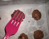 Foto langkah ke 4 dari resep Cookies Chocochips almond slice.