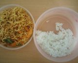 Foto langkah ke 8 dari resep Mie goreng ala anak kost.