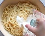 รูปขั้นตอนการทำที่ 4 ของ สปาเก็ตตี้ล๊อปสเตอร์ซอสไวน์ขาว (Spaghetti Lobster White Wine Sauce)