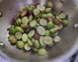 झटपट स्वादिष्ट करौंदा मिर्ची रेसिपी चरण 2 फोटो