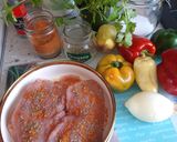 Kotleciki drobiowe w panierce z kolorową papryką krok przepisu 1 zdjęcie