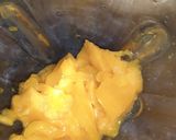 Foto del paso 2 de la receta: Paletas de mango fit 🥭🍭