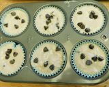 A picture of step 4 of Chocolate Chip Cup Cake.