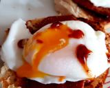 A picture of step 3 of My Bacon and Egg toasted Muffin with smoked Bacon sauce😁.
