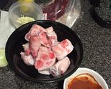A picture of step 1 of Bún bò Huế.