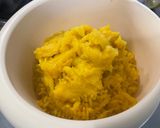 Une image de l'étape 11 de Purée de pommes de terre au gingembre, ail, curcuma et coriandre.