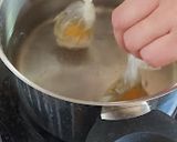 Foto del paso 6 de la receta: Pisto con puré de patata y flor de huevo