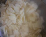 आलू के चिप्स की ड्राई सब्जी (aloo ke chips ki dry sabzi recipe in Hindi) रेसिपी चरण 1 फोटो
