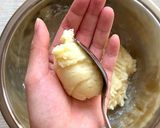 A picture of step 4 of Korean Cheese Hotteok.