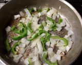 Foto del paso 3 de la receta: Verduras salteadas con pollo