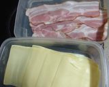 Foto del paso 1 de la receta Caprichos de salchicha, bacon y queso frito