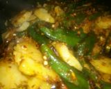 A picture of step 8 of Masaledar chatpati aloo bhindi.